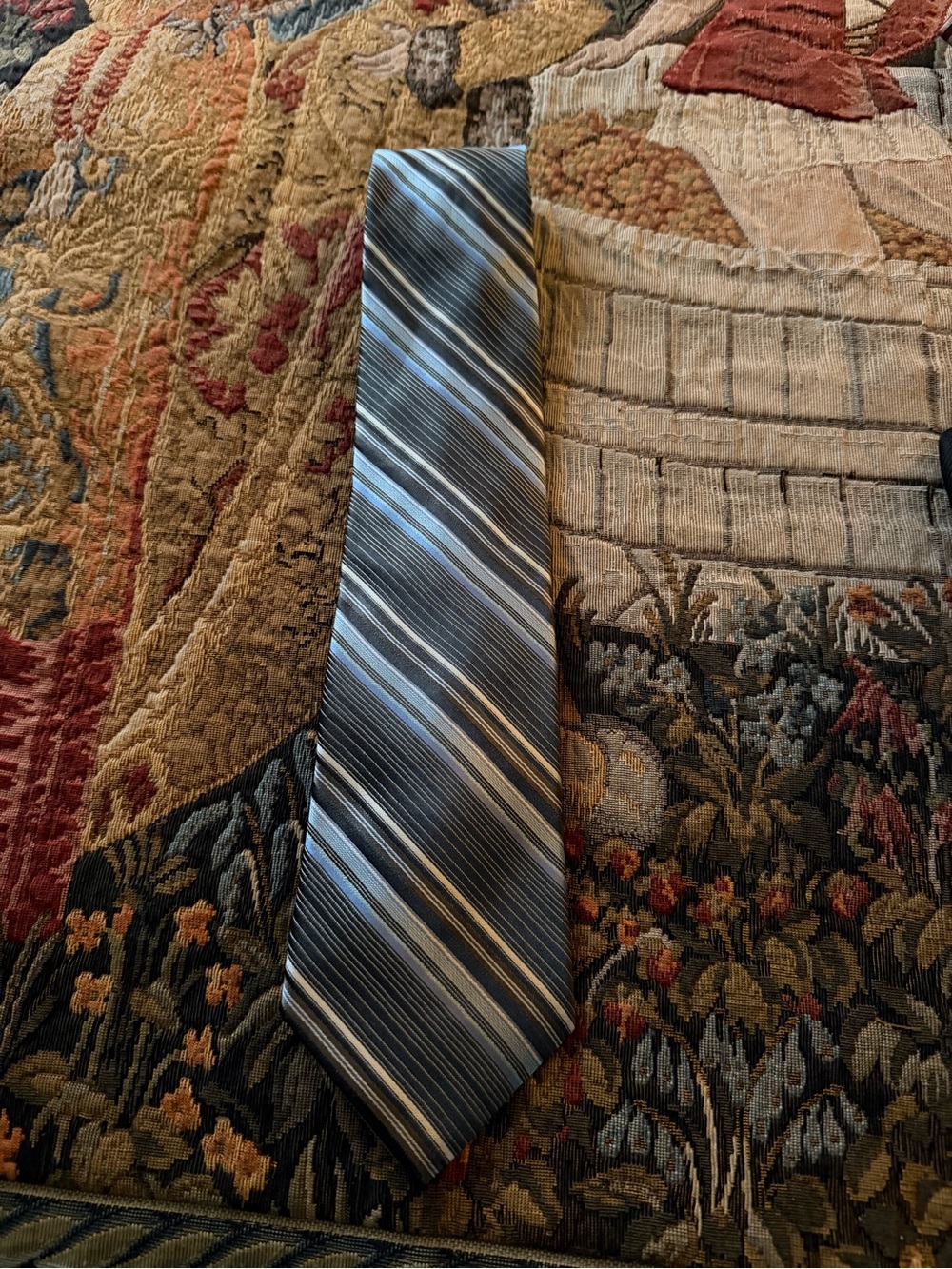 DKNY Men's Gray and Blue Striped Tie